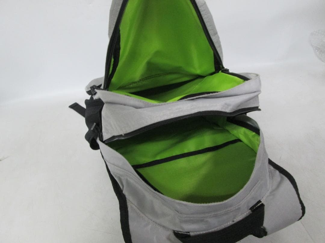 CONART A3800 Silver Gray Backpack Rucksack 40x25x16cm