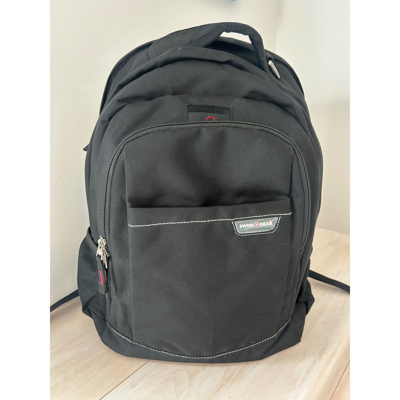 SwissGear ScanSmart Laptop Backpack Black Red Airflow Mens Travel Bag