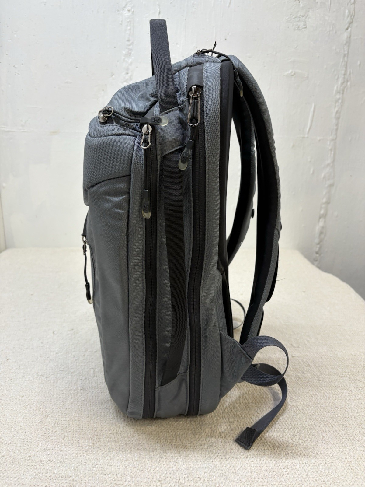 Arc’Teryx Blade 24 Backpack Tech Daypack DeMarini Travel School Sports