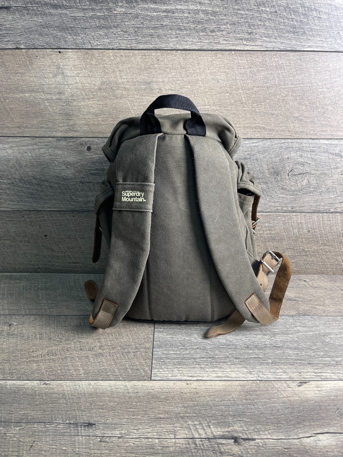 Superdry Mountain Scoutpack Bag Gray Adjustable Straps Traveling Hiking Camping