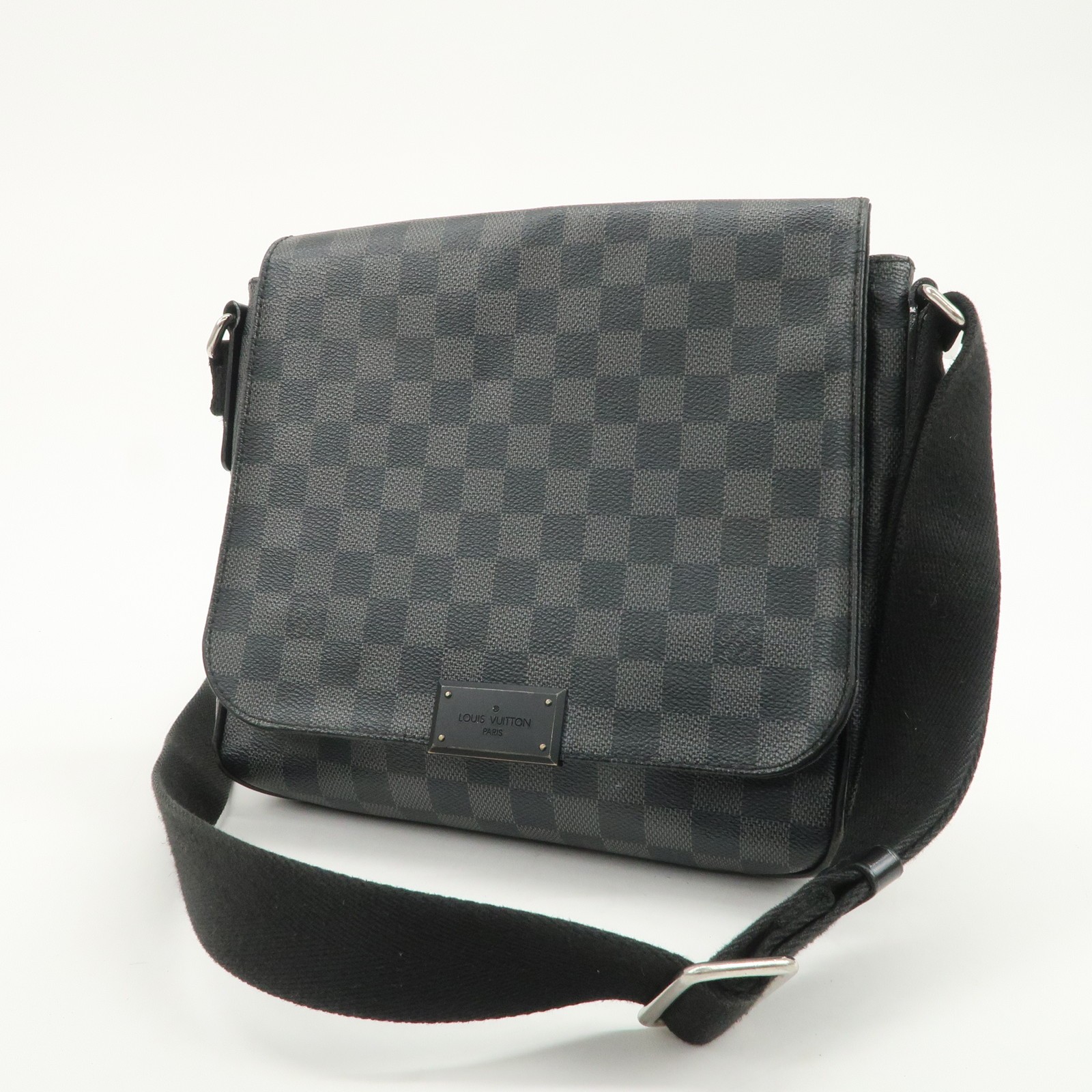 Louis Vuitton Damier Graphite District PM Shoulder Bag Noir N41260 Auth Used F/S