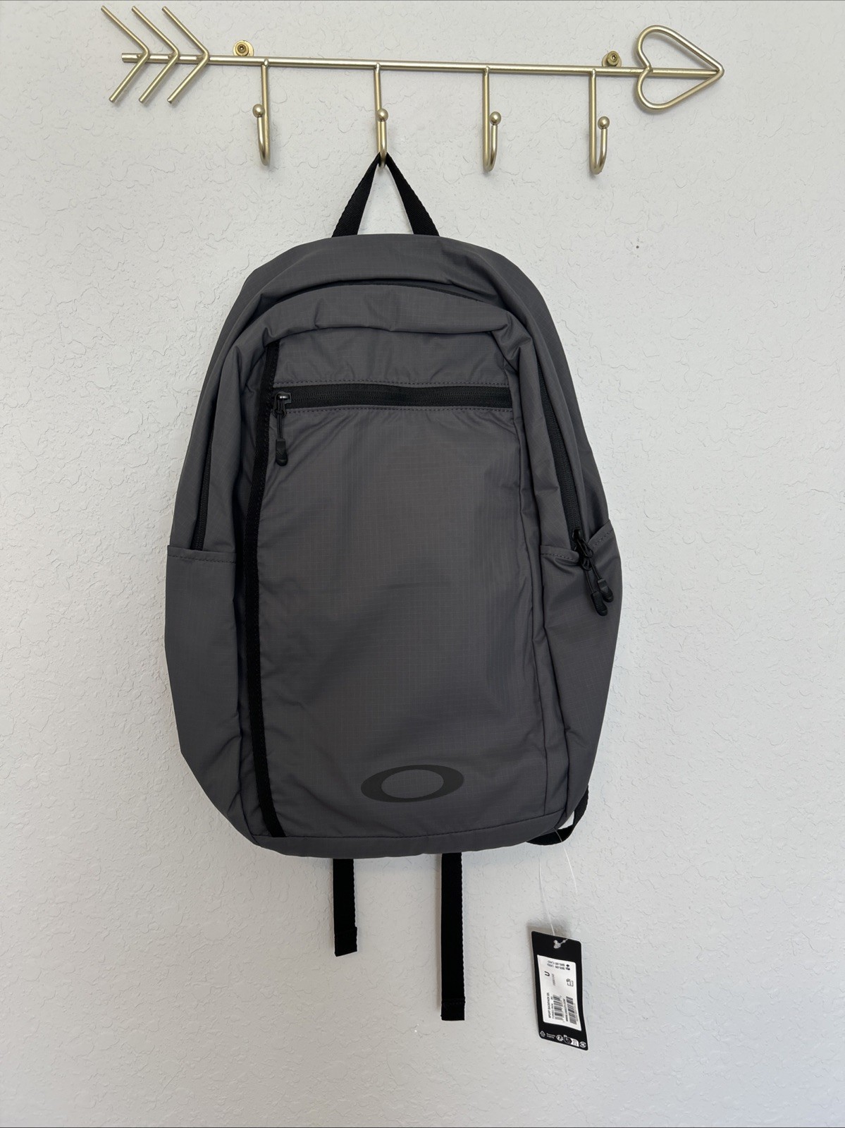 Oakley Sport Backpack 22L Forged Iron Gray NWT Laptop School Travel Bag