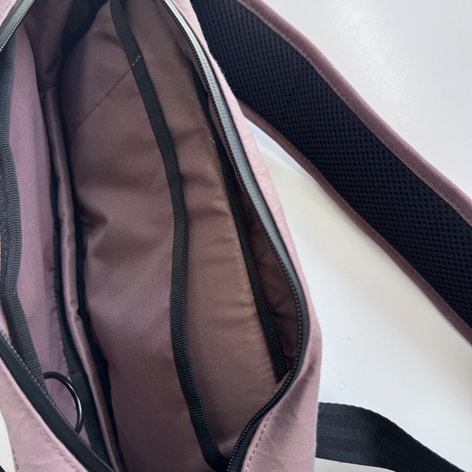 CHROME INDUSTRIES Mini Kadet 5L Sling Crossbody Bag Small MauvePurplePink