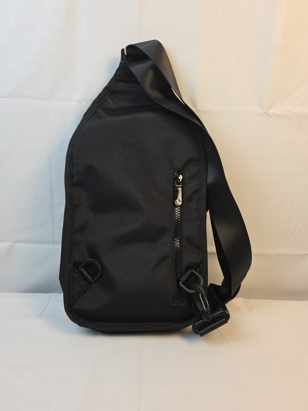 True Religion Buddha Patch Unisex Black YETA 2.0 Crossbody Bag TR104144 New