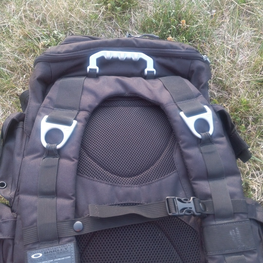Oakley Mechanism Tactical Field Gear Backpack Black Standard Issue *READ*