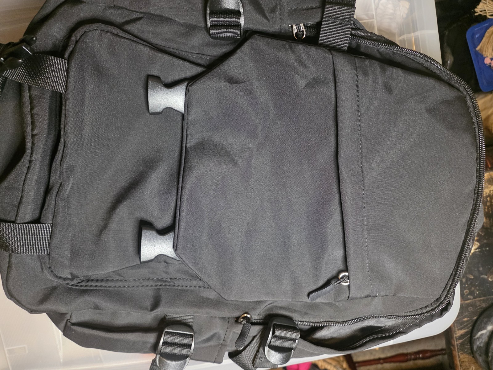 Black Back Pack NWT 18 x 12 Inch Adjustable Strap Lightweight