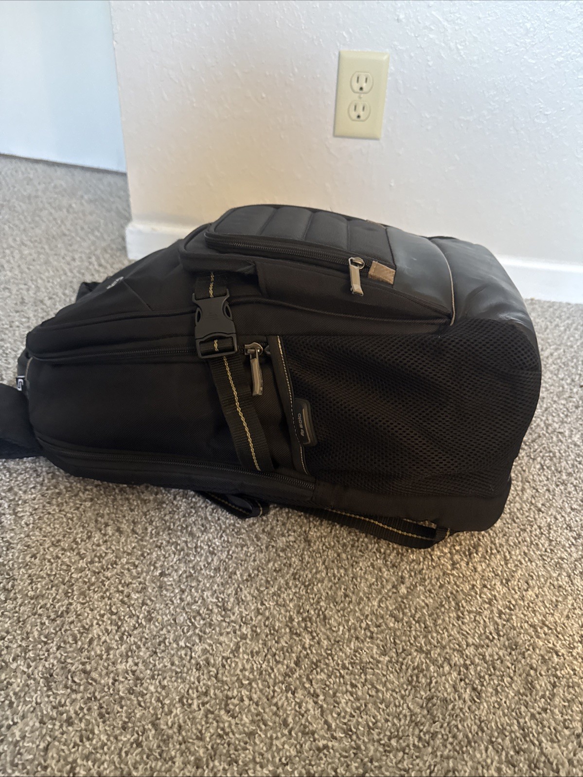 Solo New York Arc Pro Backpack In Black 17.3 Inches