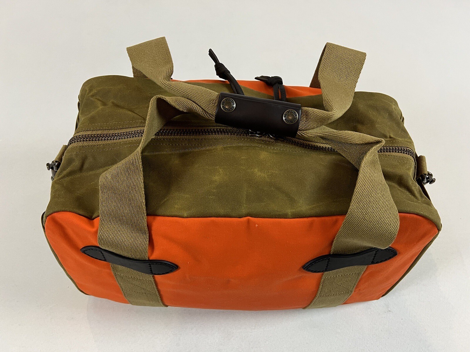 FILSON SMALL TIN CLOTH DUFFLE BAG DARK TAN/FLAME OS NWT