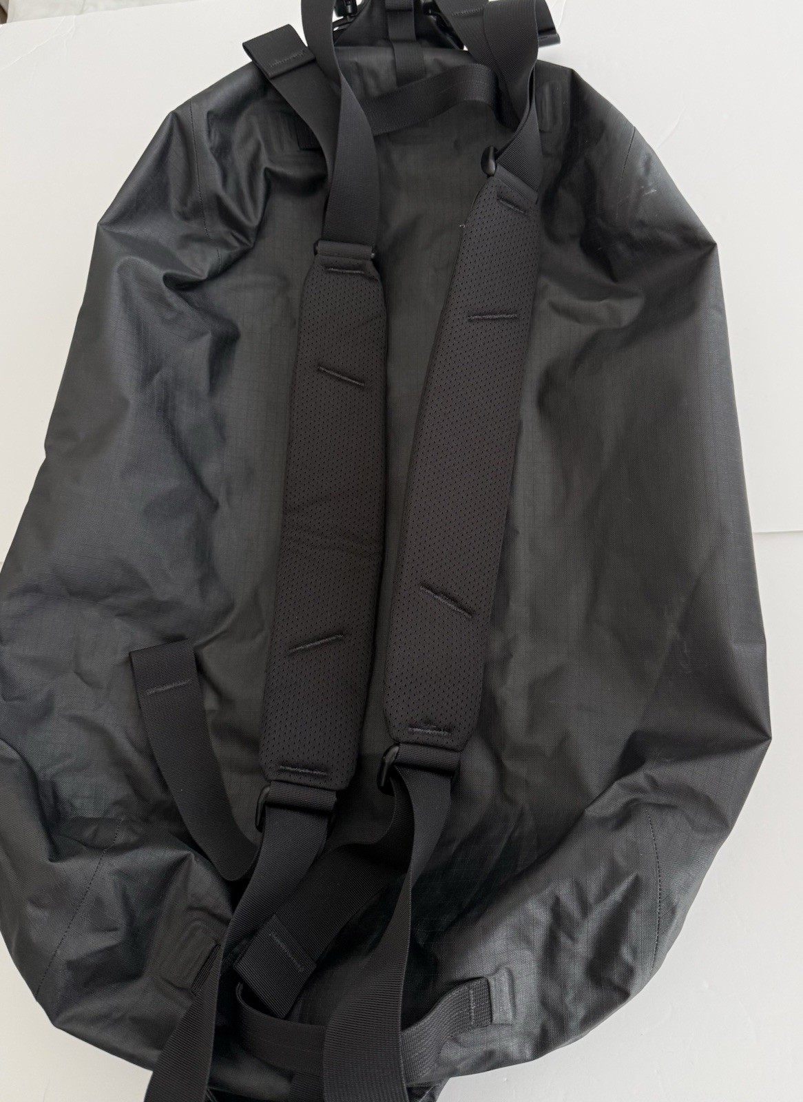 Arc’teryx Carrier Duffel 55 – Black – Shoulder Straps – Waterproof Packable