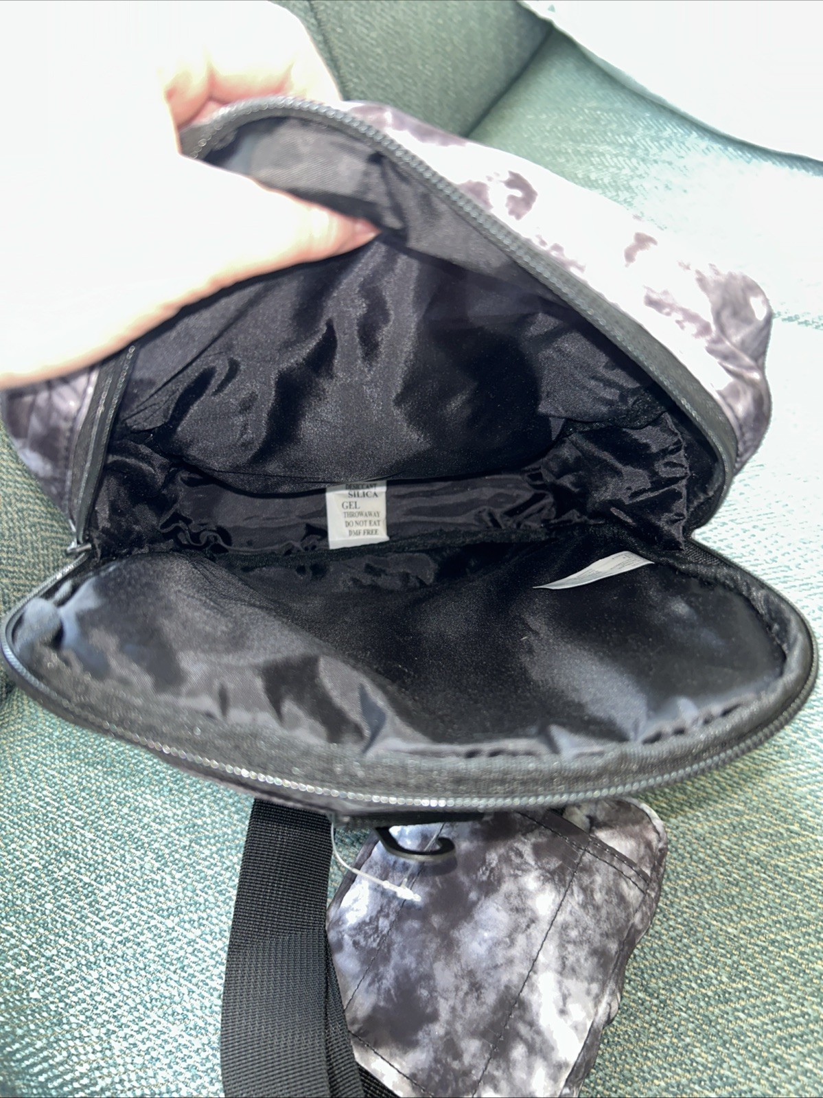 NWT No Boundaries Modular Sling Bag Backpack Black White Tie Dye Nice!