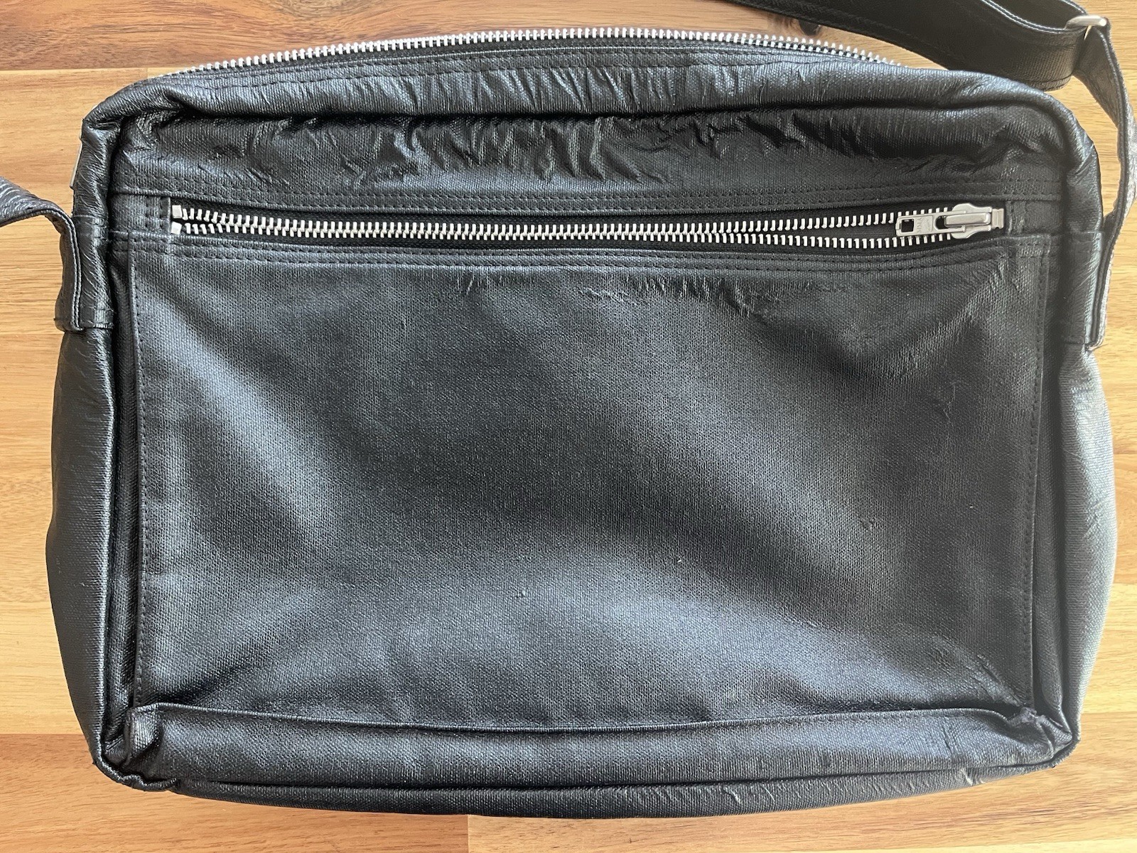 Porter International Men’s Messenger Bag, Black Adjustable Strap, Pockets
