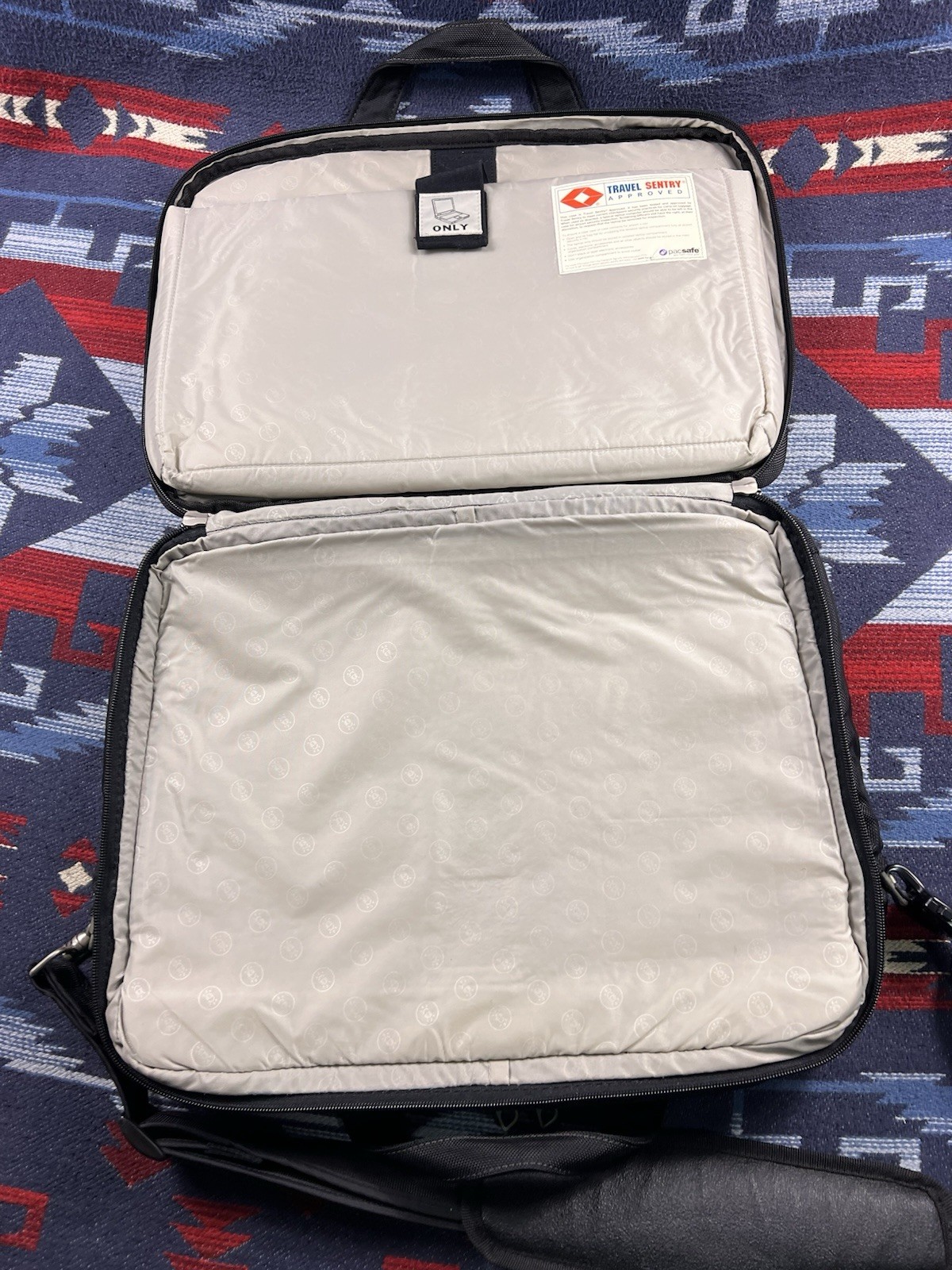 Pacsafe Messenger Anti Theft Briefcase Bag Laptop Travel Shoulder Strap Case