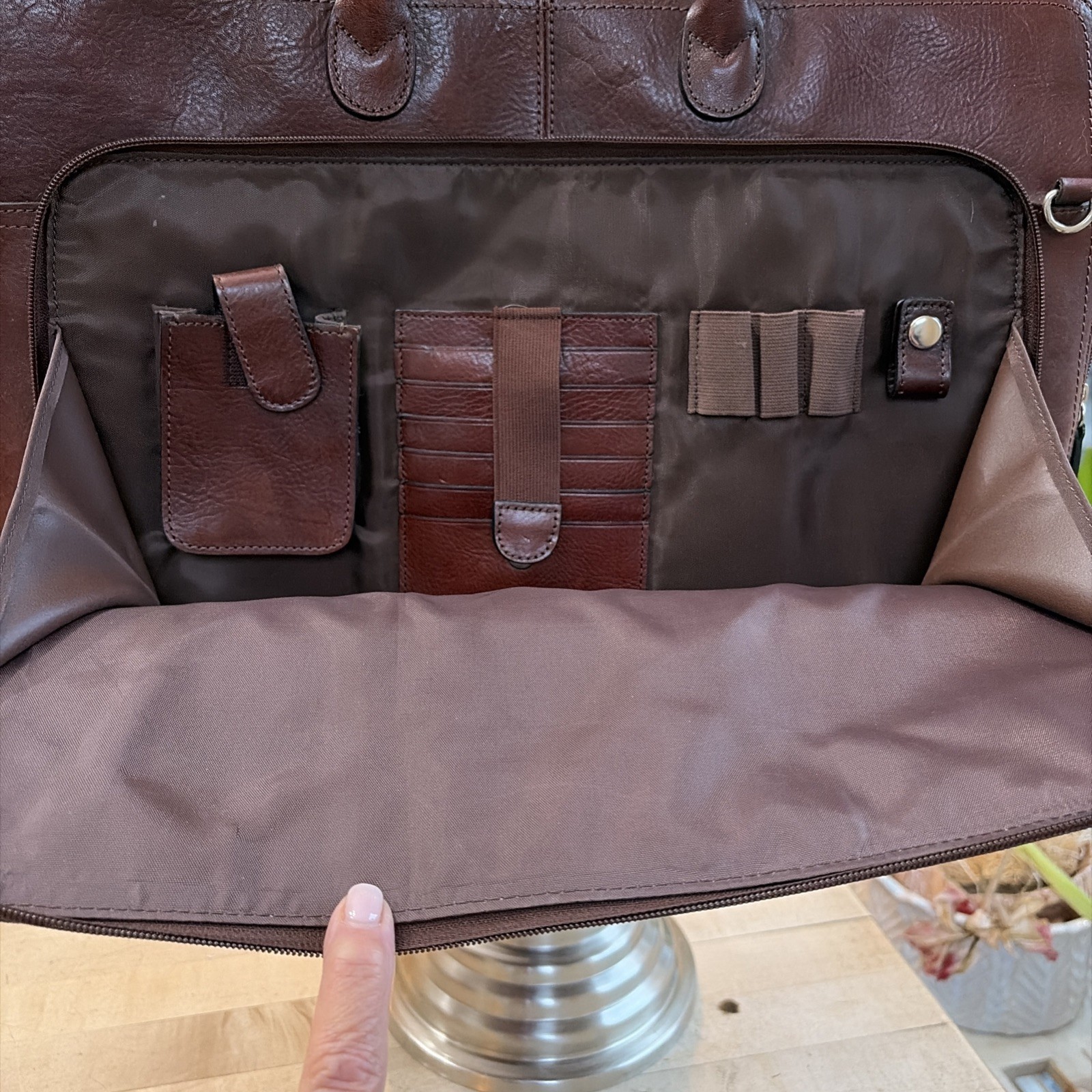 Wilson’s Red Brown Italian Leather Briefcase, Laptop Bag, Tote 12”x18”x4” VGUC
