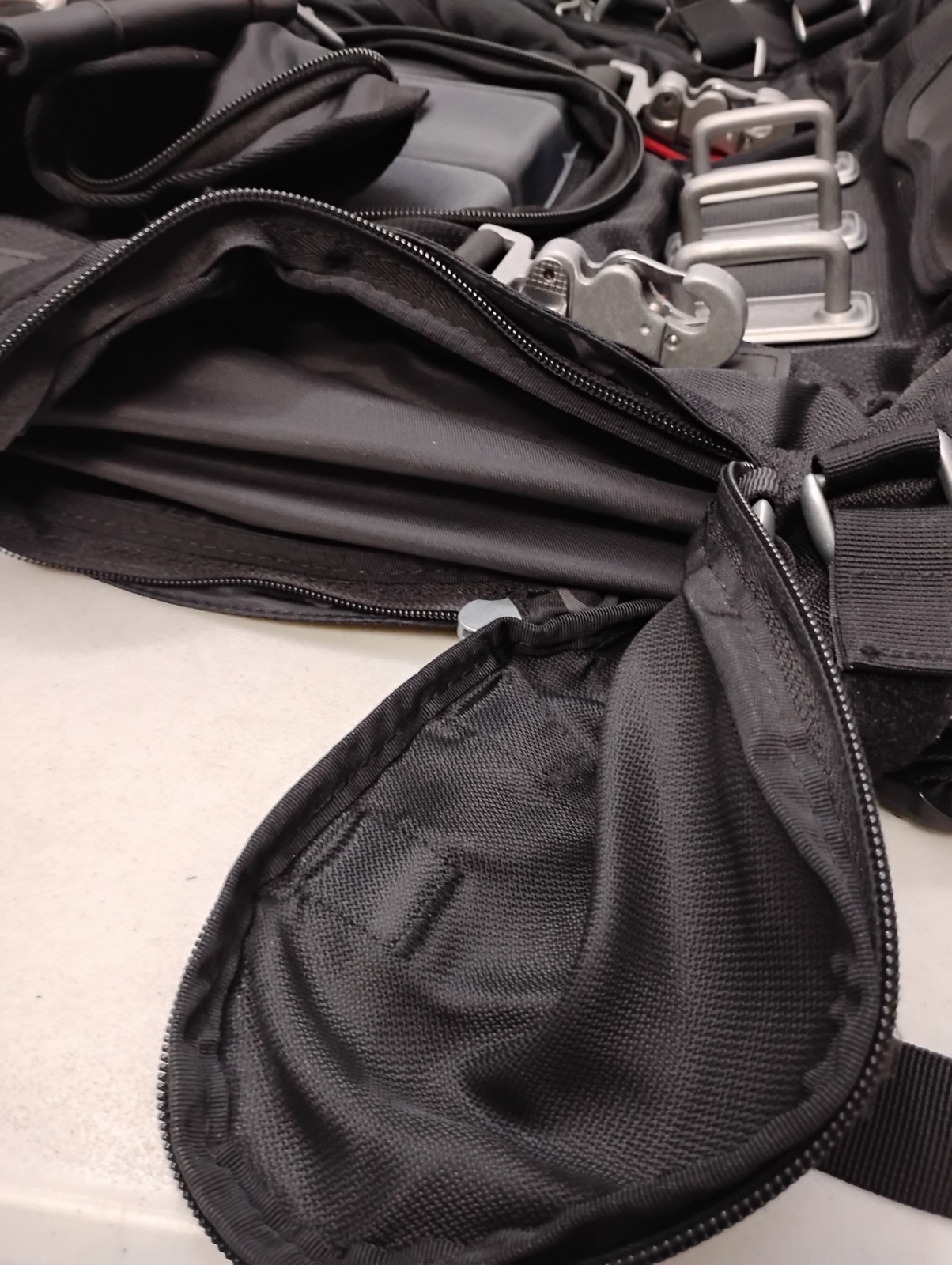 Oakley Kitchen Sink Tactical Field Gear Backpack Stealth Black Daypack Hiking