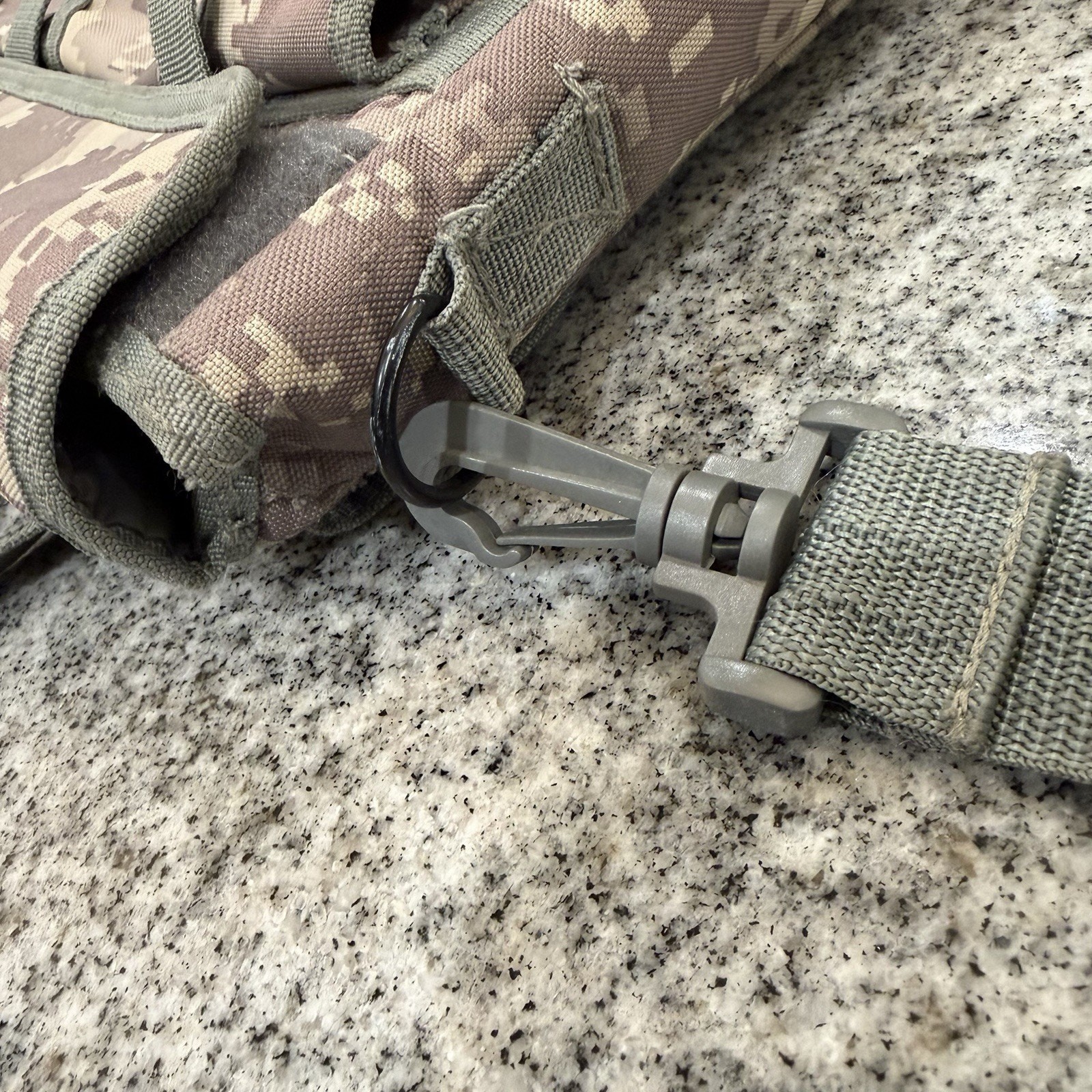 Digital Camo-Tactical/Utility-Mlt-Pocket-Military Range Laptop Case Shoulder Bag