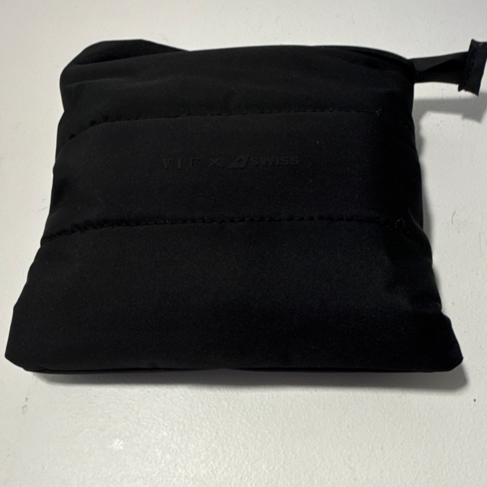 K-Swiss Black Synthetic Zipper Pouch for Men Solid Pattern Stylish Bag