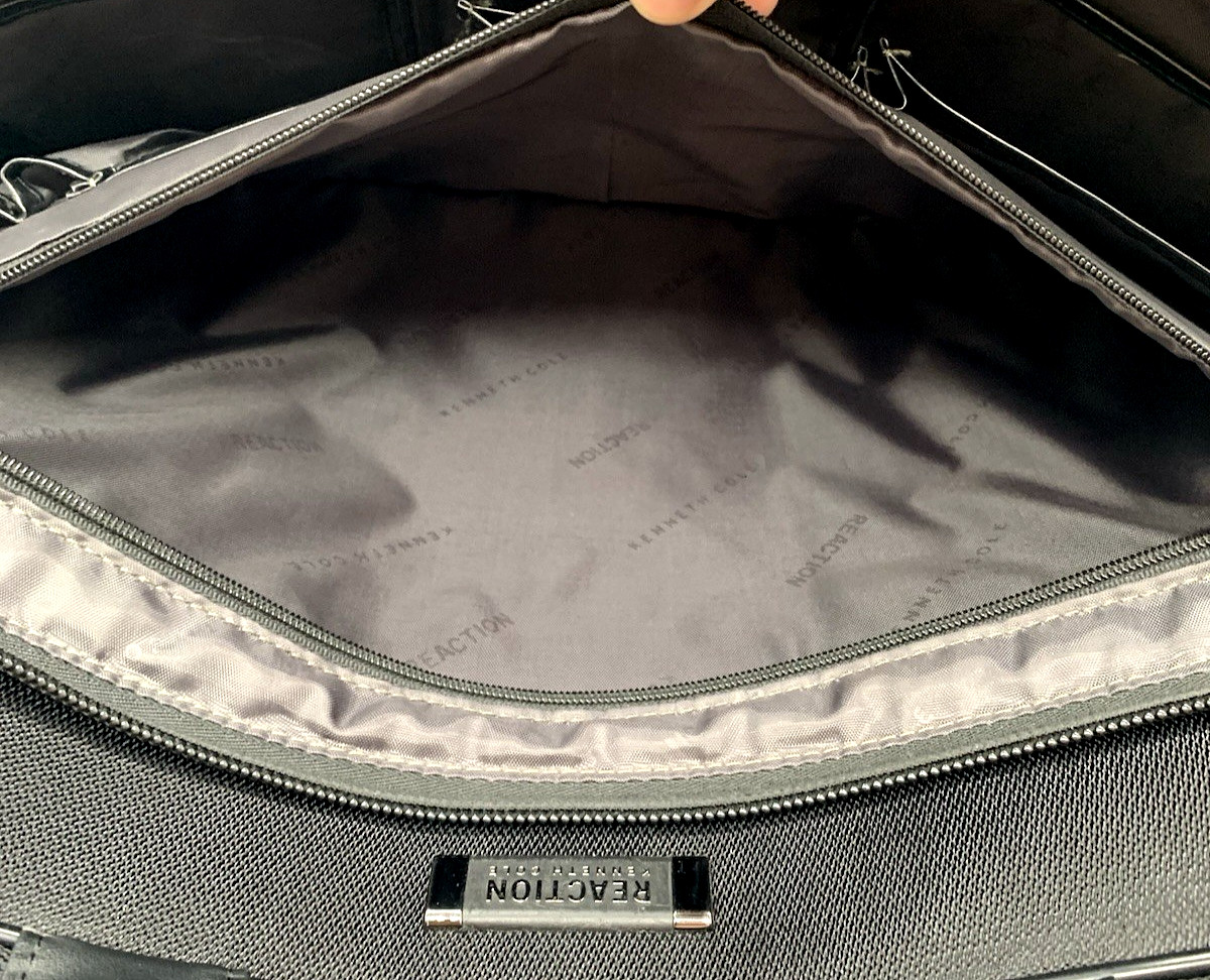 Kenneth Cole Reaction R-Tech 536735 Laptop Briefcase Messenger Bag 18.5 x 13 EUC