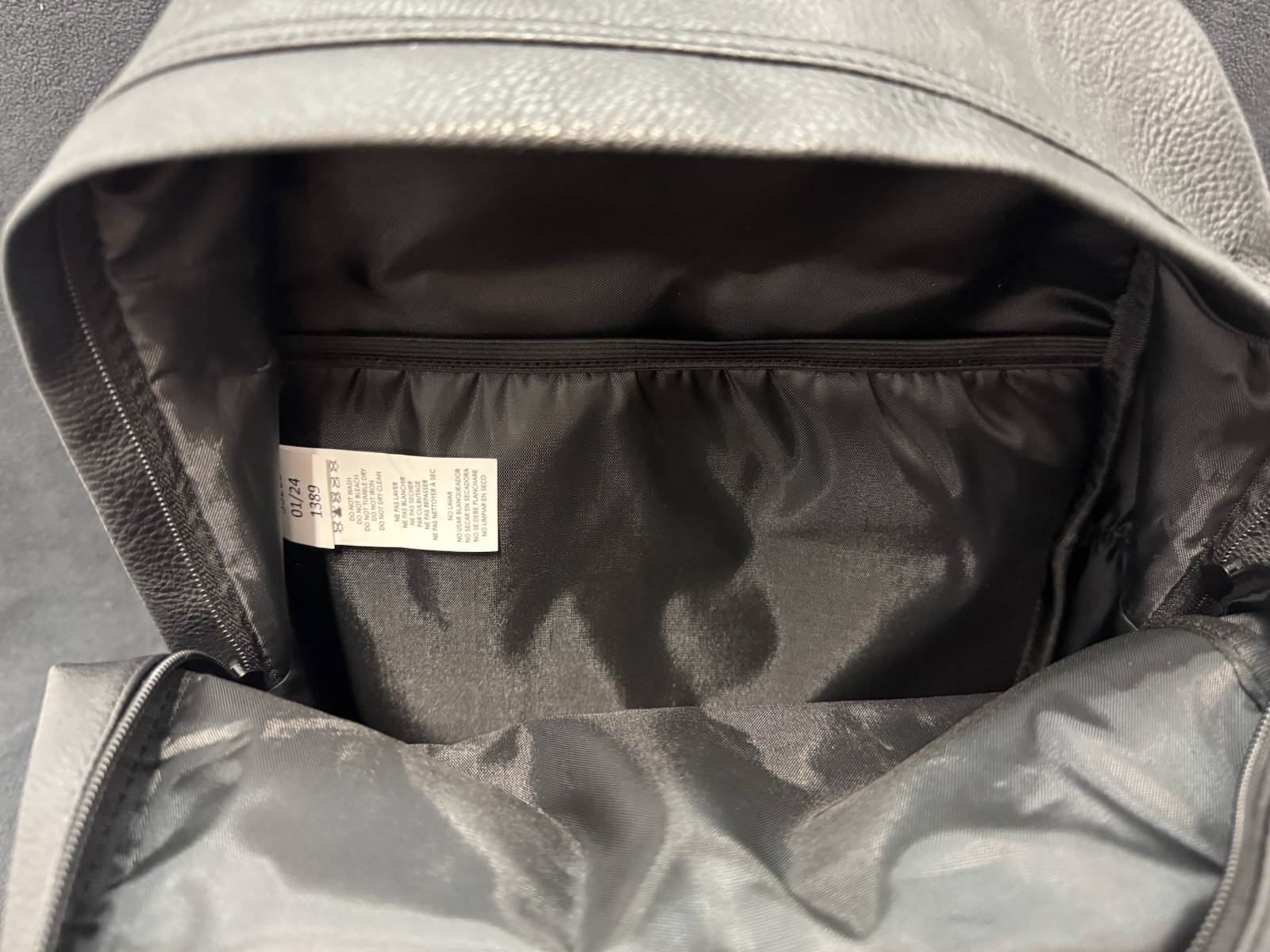 Wrangler Black Backpack NEW NWT 17″ Zippers WR-BP15915AQ