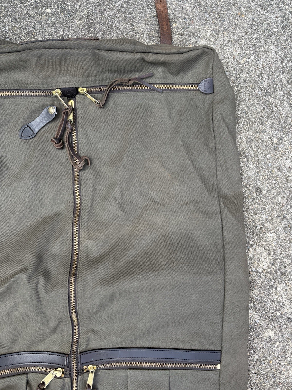 Filson Rugged Twill Garment Bag Otter Green Style 270 Leather USA Suitcase VTG
