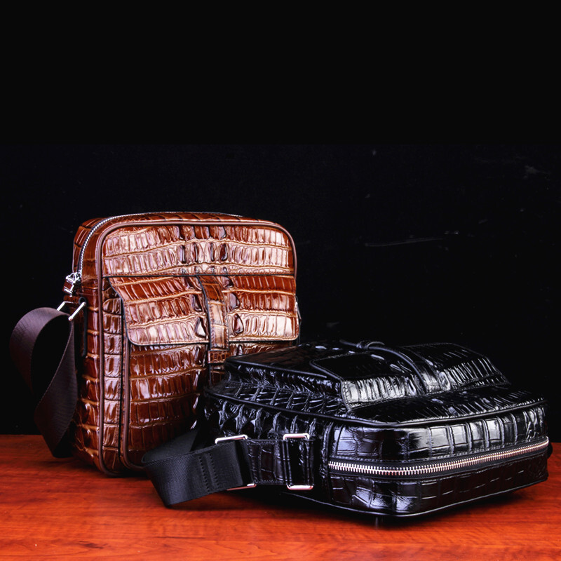 Crocodile leather Men’s Shoulder Bag Business Casual Cross Bag New Fashion Black
