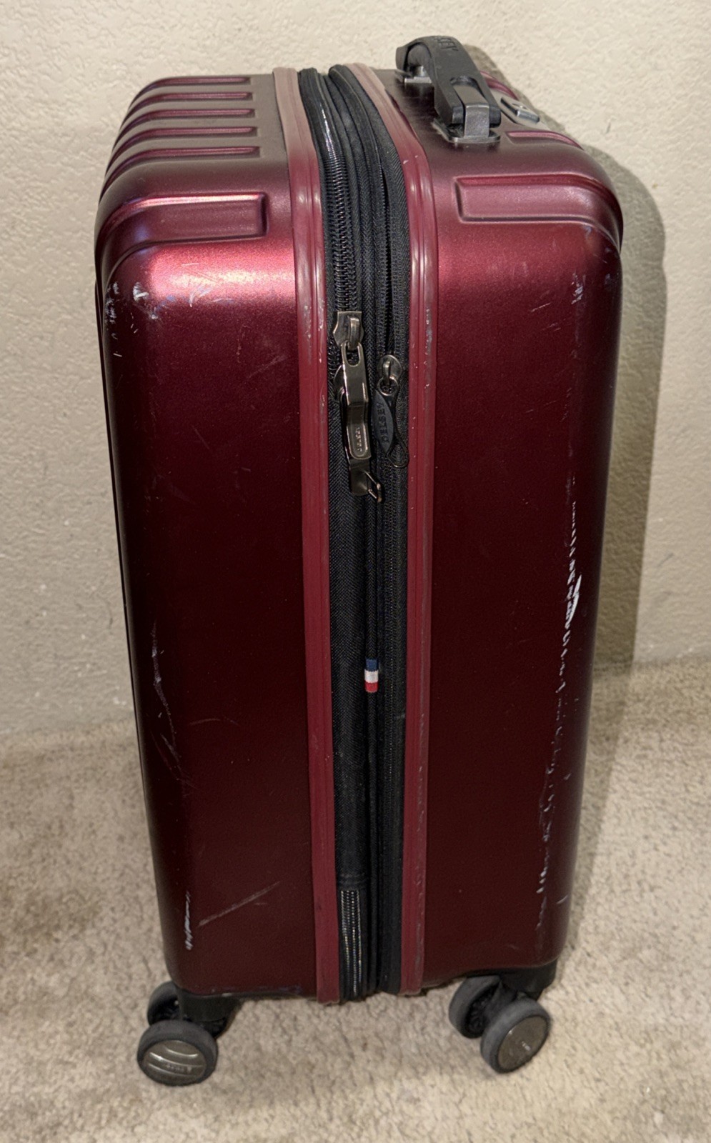 DELSEY 23” Paris Helium Aero Hardside Luggage with Spinner Wheels Free-Ship!!