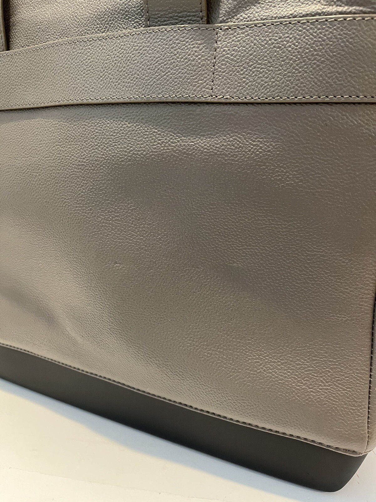 Moleskin Classic Collection Cow Leather Laptop Holder Briefcase Gray/Black