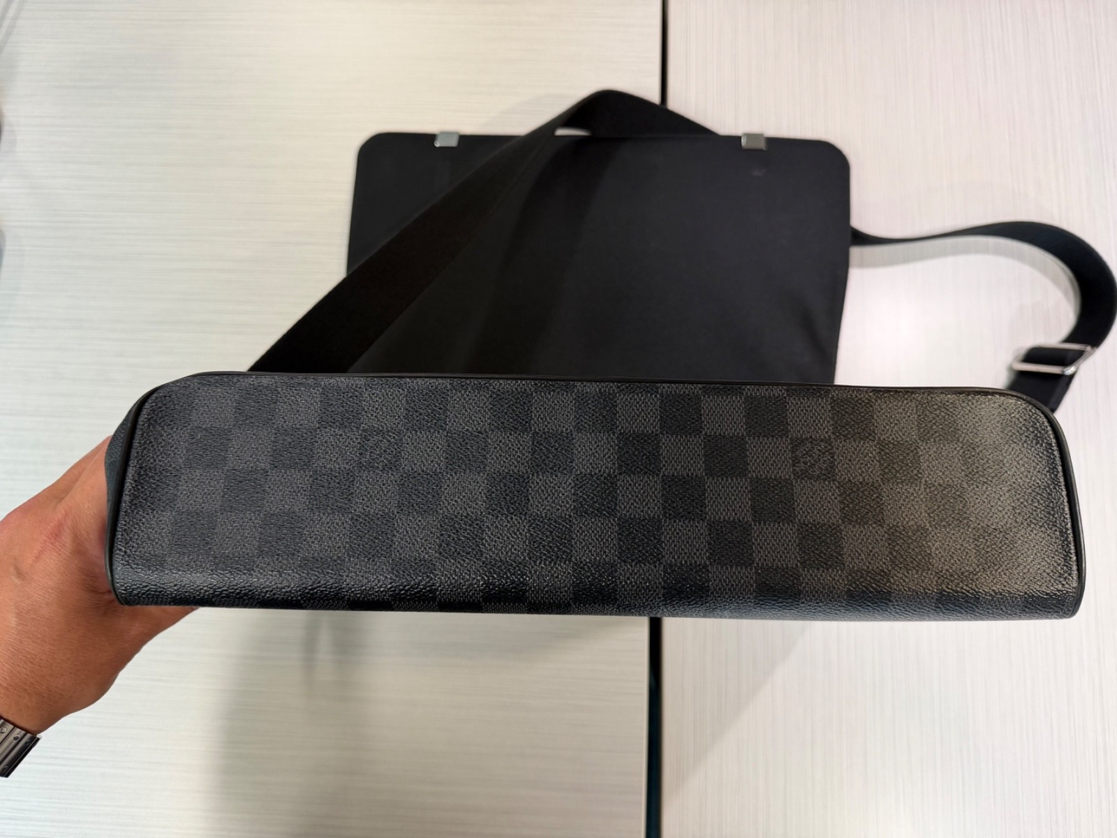 Louis Vuitton Daniel Messenger Bag GM Grey Canvas Damier Graphite