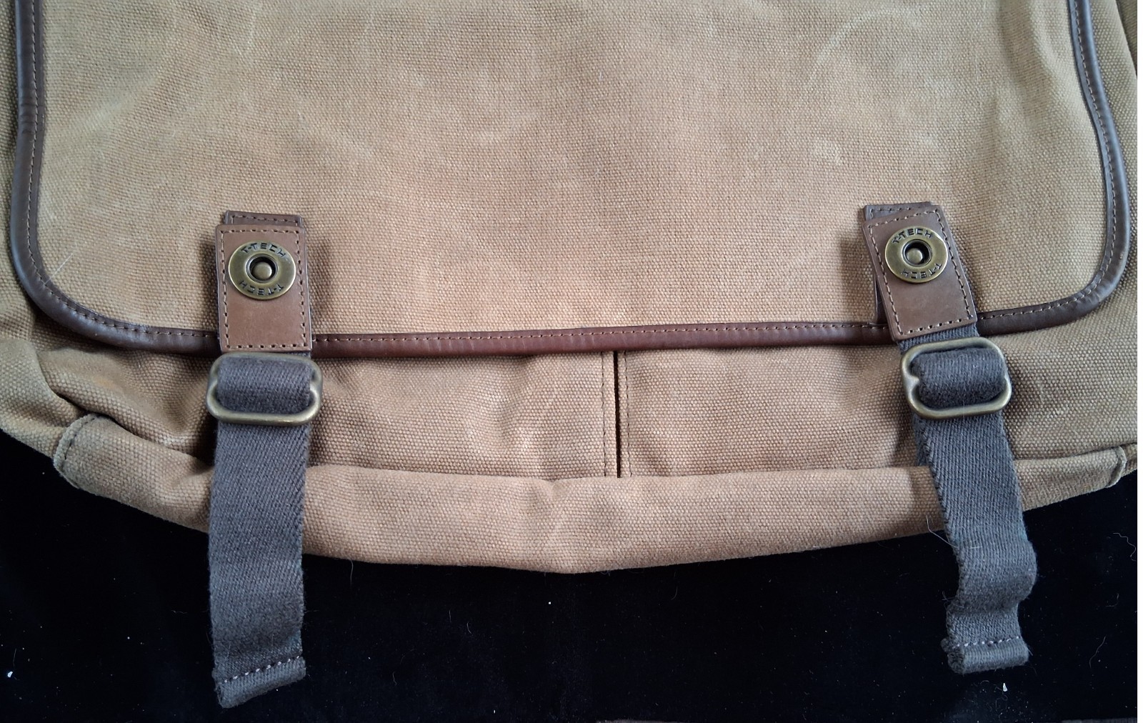 RARE Tumi T-Tech Canvas Shoulder Messenger Bag Laptop Portfolio Tan Brown