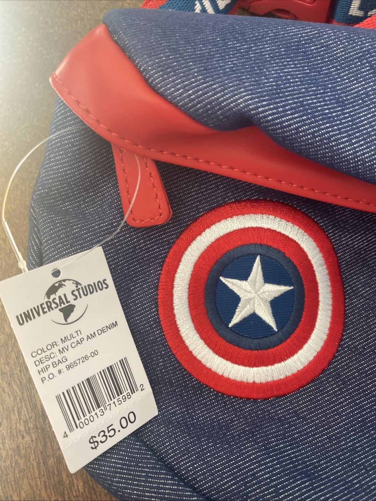 Universal Studios NWT MARVEL Captain America Denim Hip Bag Retail $35