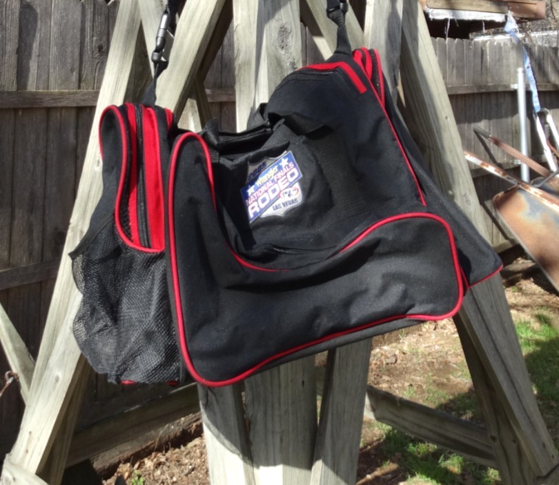Justin Boots PRCA Rodeo Gear Duffle Bag Wrangler NFR Las Vegas 2005 Medium Black
