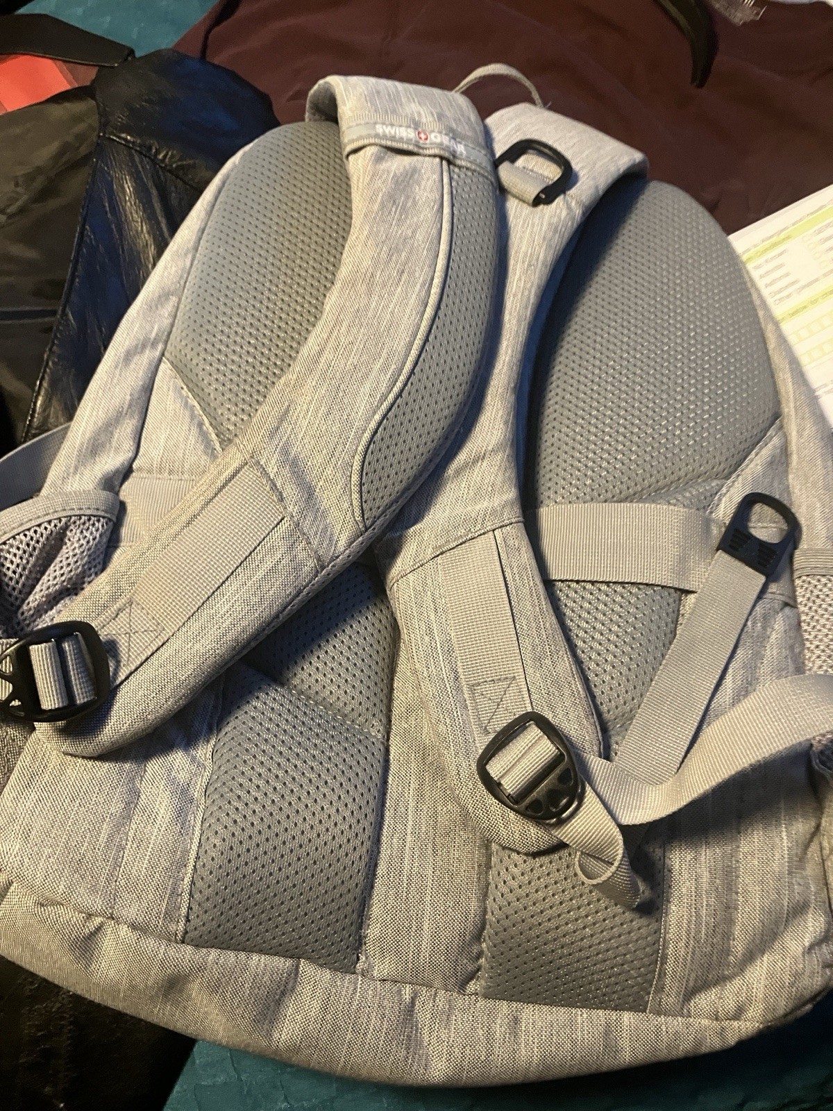 Swiss Gear NWOT , Gray Backpack , L , Gray Full Zip, 9 Pockets
