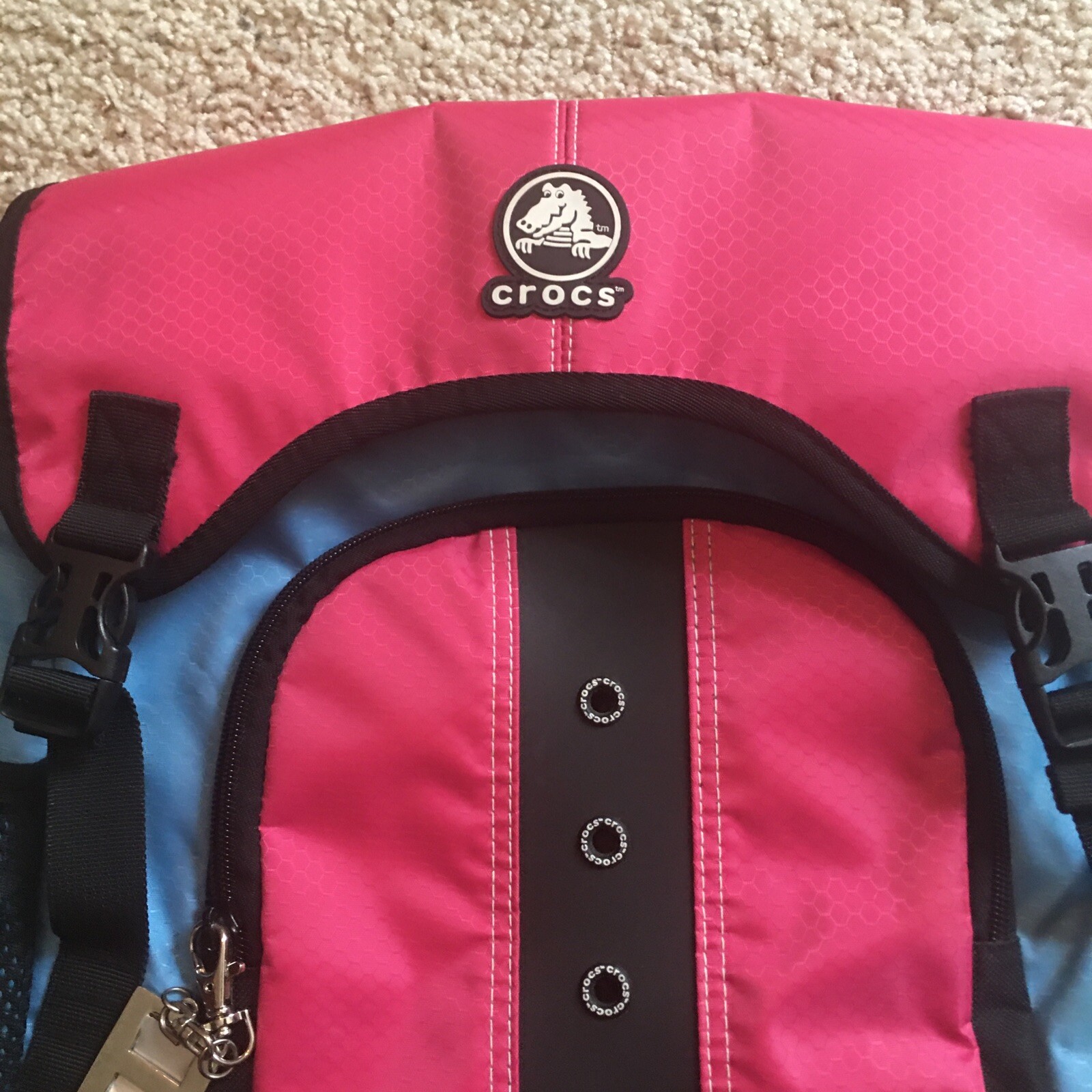 Laptop Shoulder Bag By CROCS Messenger Plain Design EUC