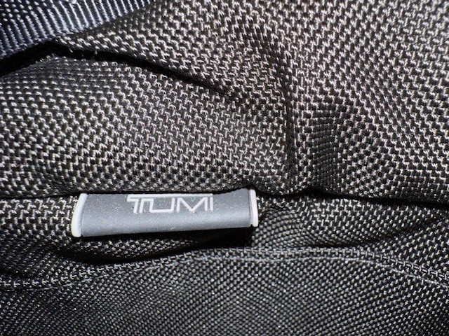 Tumi T-Tech Essential Gear Crossbody/Shoulder Laptop Messenger Bag
