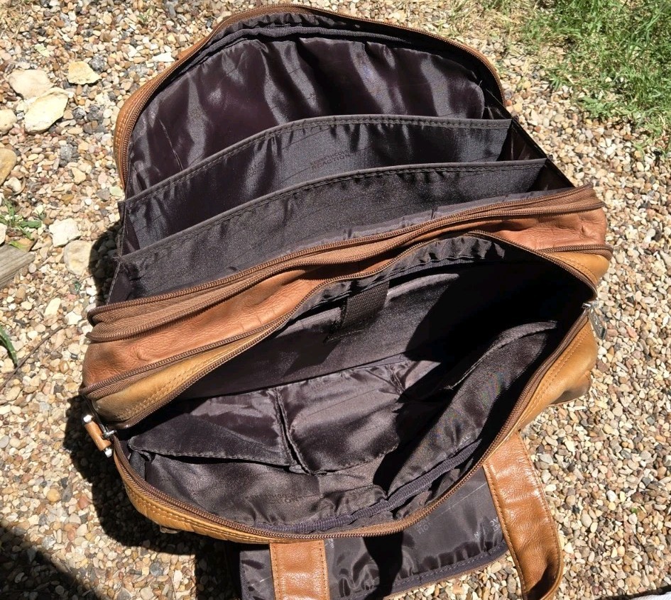 Kenneth Cole Reaction Leather Messenger Bag Brown Briefcase Laptop 16×13 VNTG