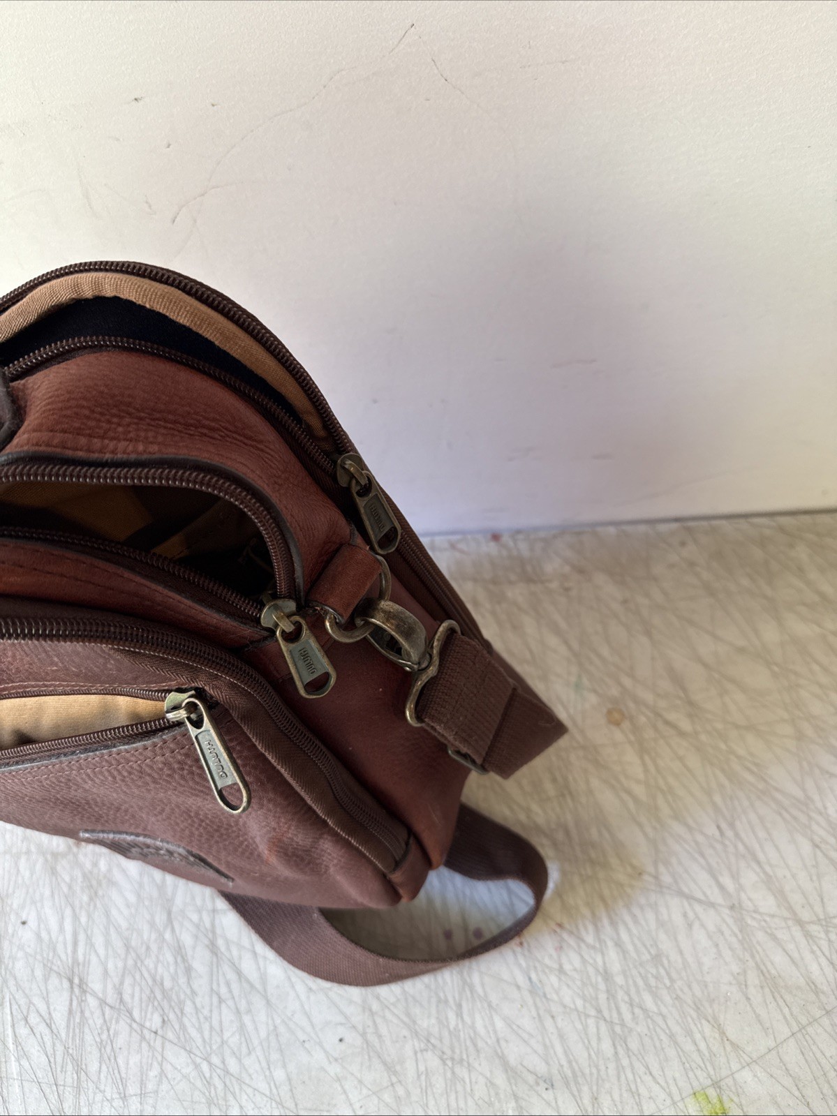 Duluth Trading Company Lifetime Leather Travel Bag Messenger Crossbody Brown