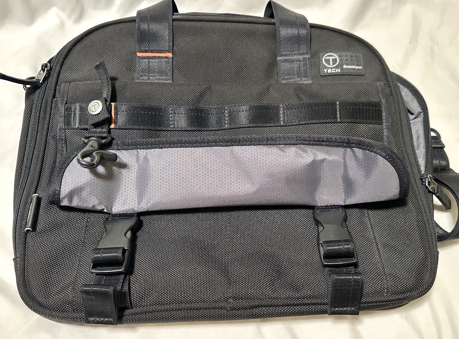 Tumi T-Tech Essential Gear Laptop / Breifcase,Messenger Bag Shoulder Strap