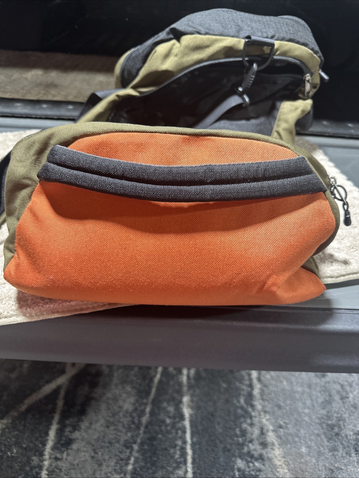 Duluth Trading Company nylon Duffel Bag NWOT!!!