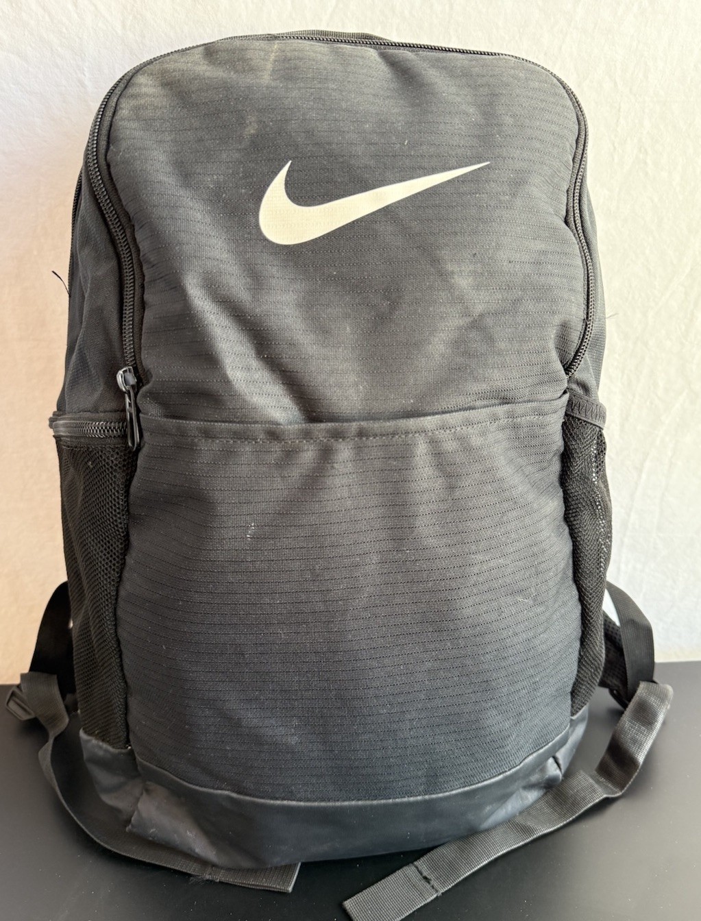 Nike Brasilia Medium School Gym Backpack Book Bag Black Adjustable Straps