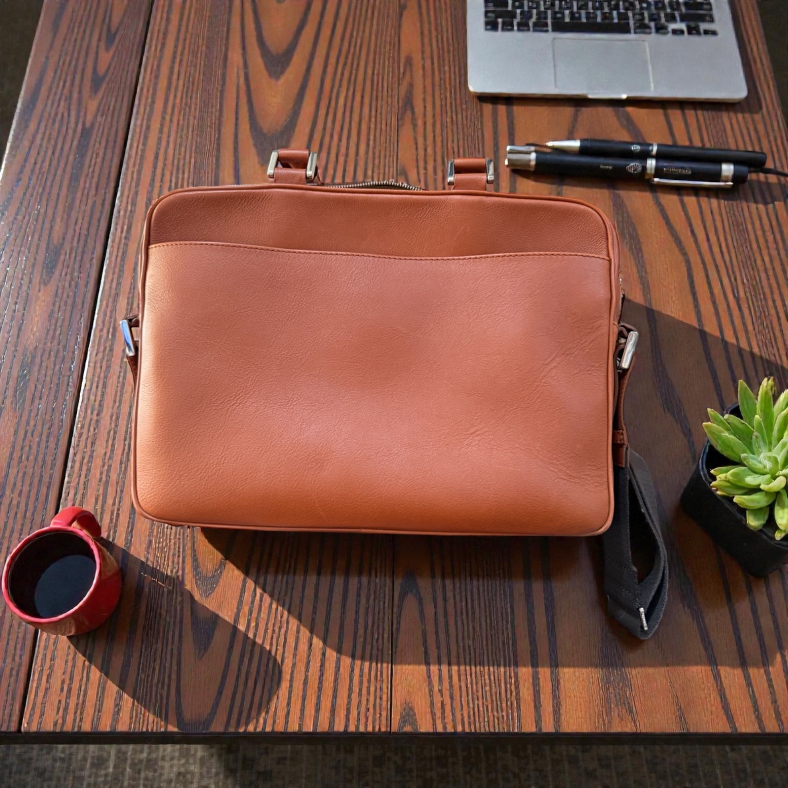 WANT Les Essentiels de la Vie Brief Case/Laptop Bag