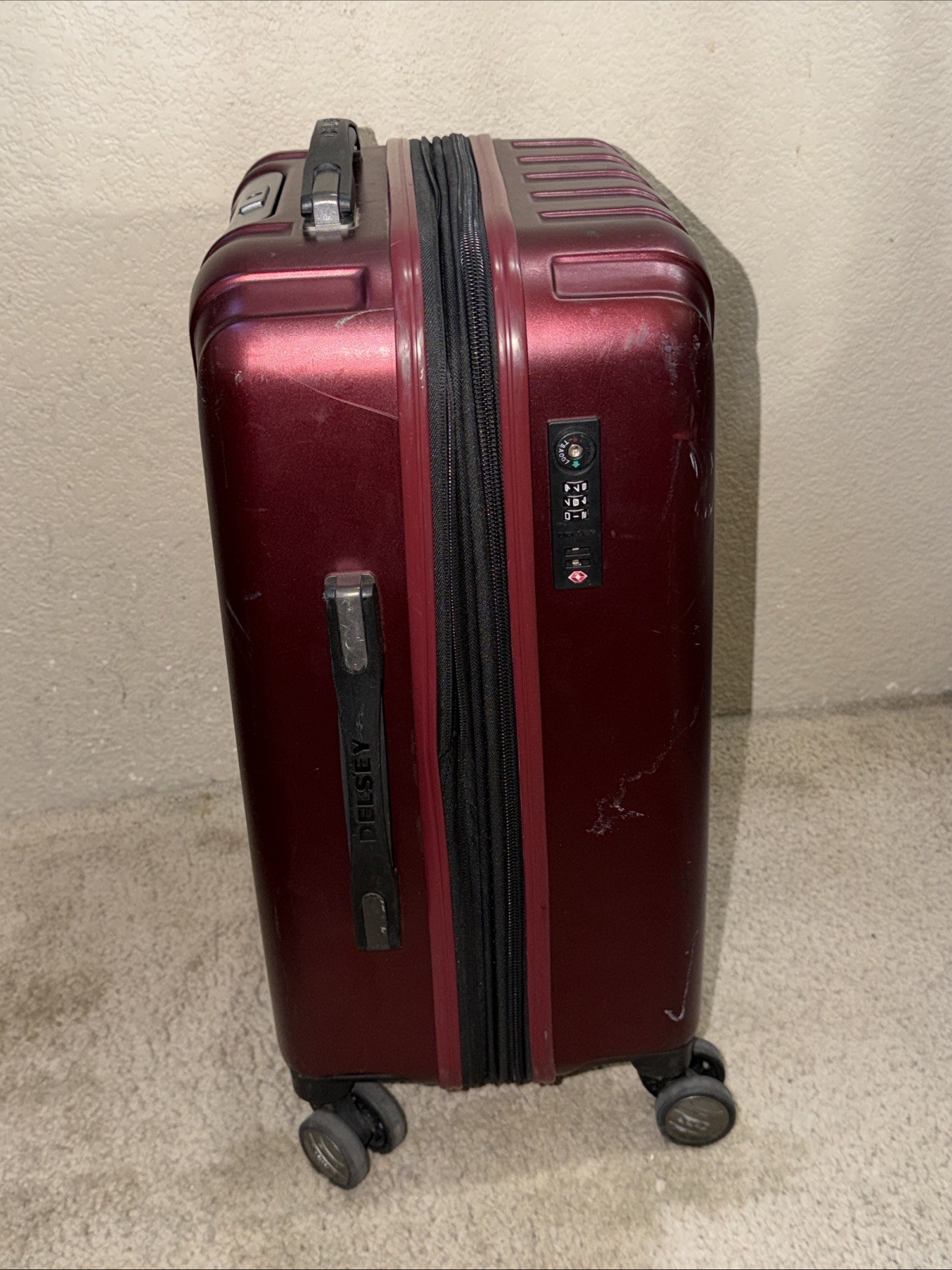 DELSEY 23” Paris Helium Aero Hardside Luggage with Spinner Wheels Free-Ship!!