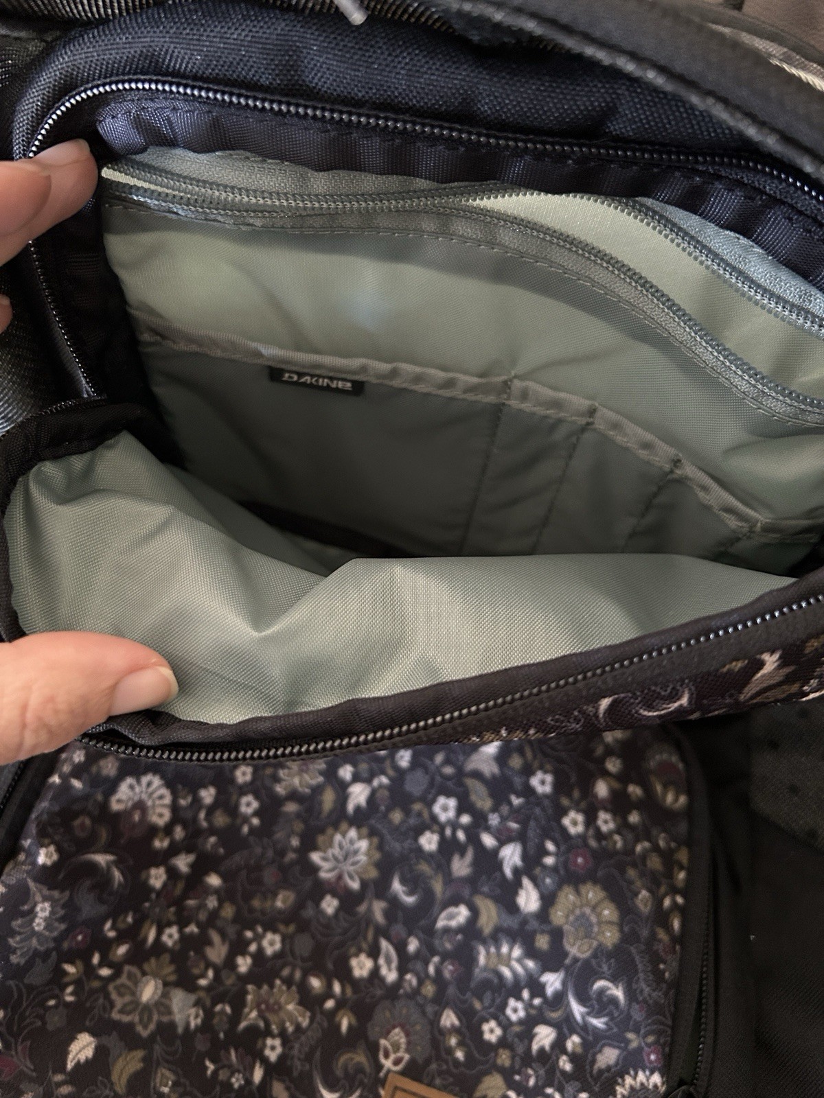 Dakine Jewel 26L Backpack Wallflower