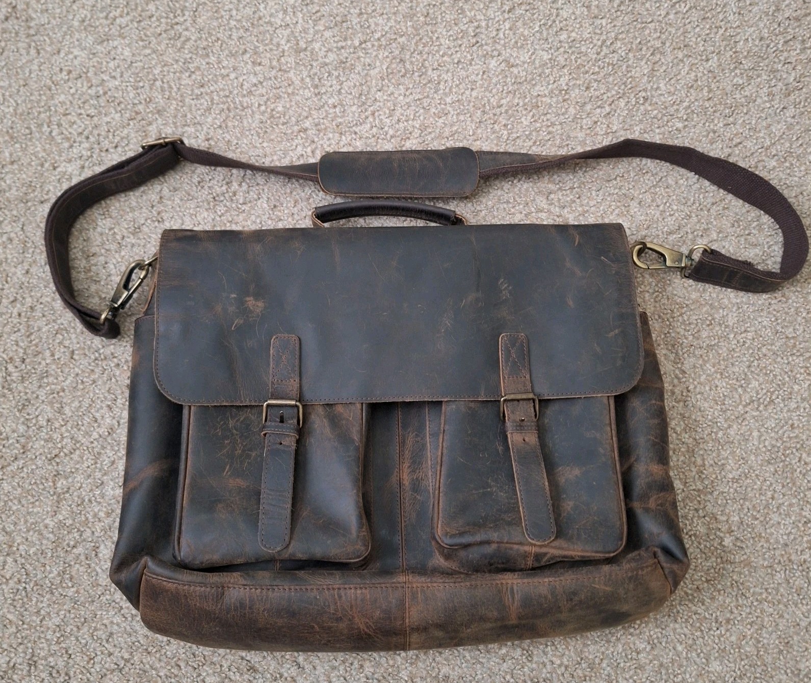 KomalC Brown Leather Messenger Bag Buckle Snap Closure Adjustable Strap Mens
