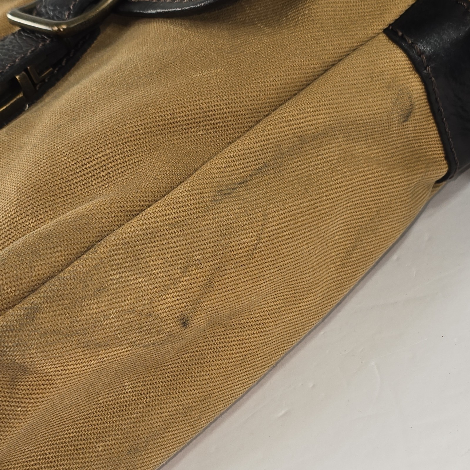 FOSSIL Tan Brown Messenger Bag Buckle Zip Snap Adjustable Strap Pockets *STAINS*