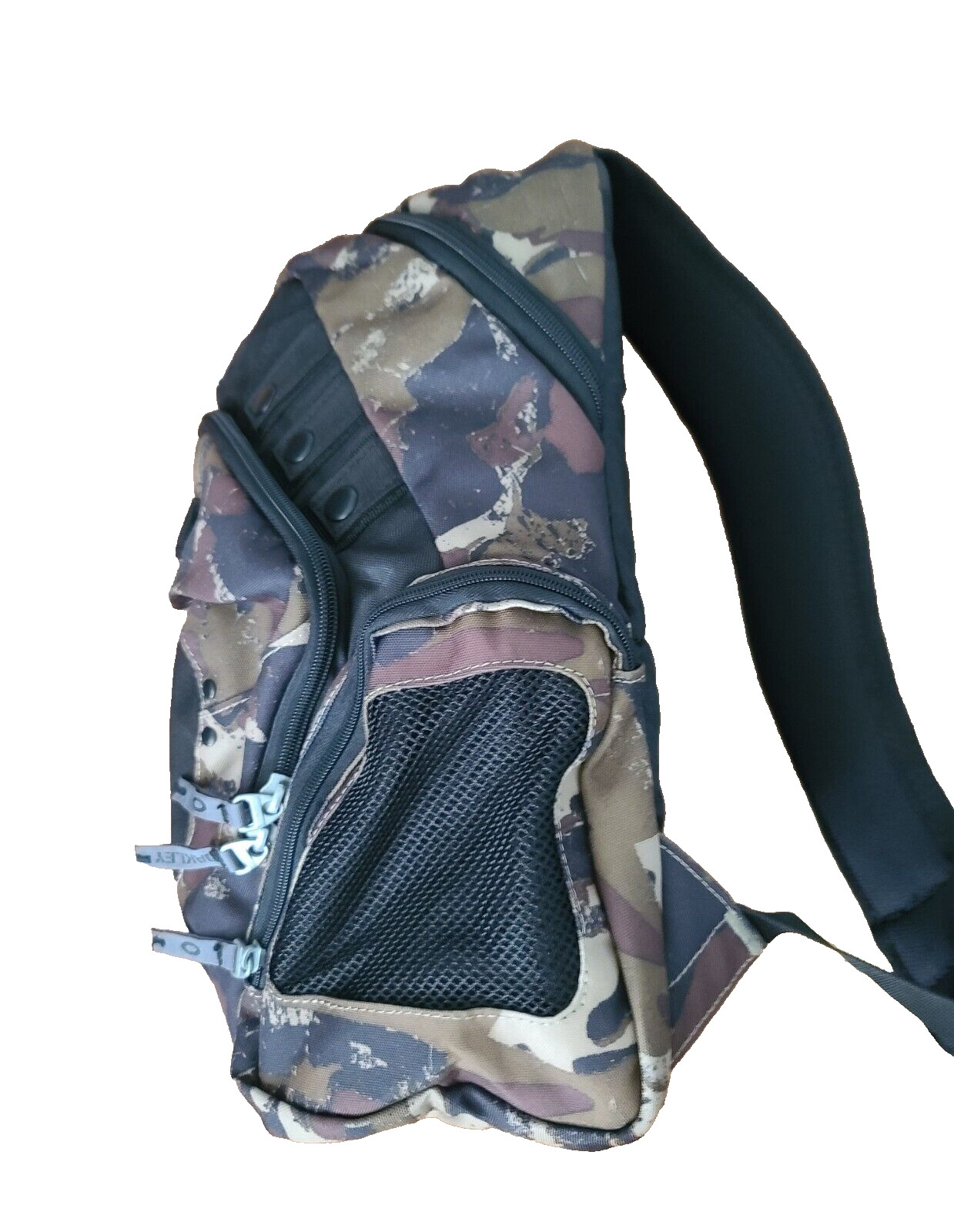 NWT Oakley Planet Pack Back Bag 18 Liter Khaki Camo Tactical Field Gear