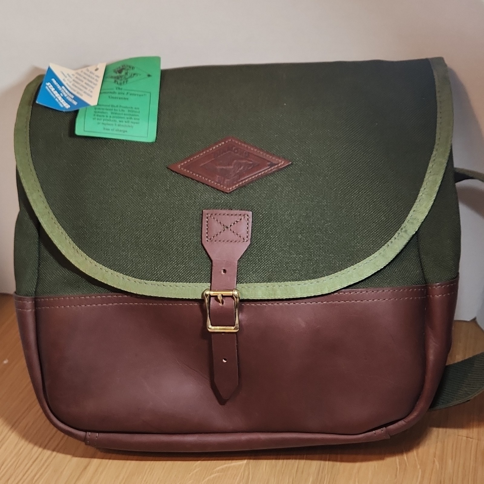 Diamond Bluff Green/Brown Medium Messenger Bag, Adj Shoulder Strap, Buckle