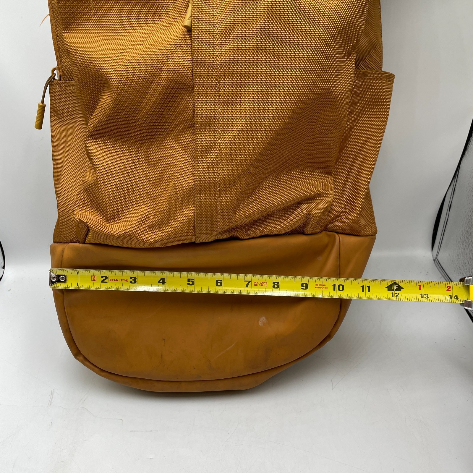 Air Jordan Backpack Fluid Desert Ochre Zip Inner Pocket Laptop Sleeve Shoulder