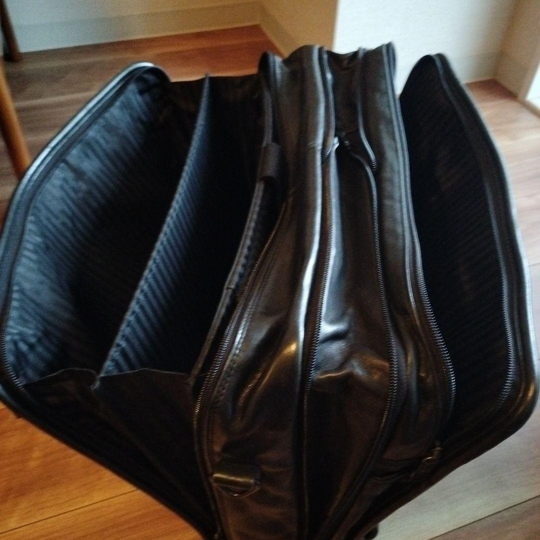 TUMI Leather Business Bag Briefcase Black Men’s Zipper Pockets Good Condition JP