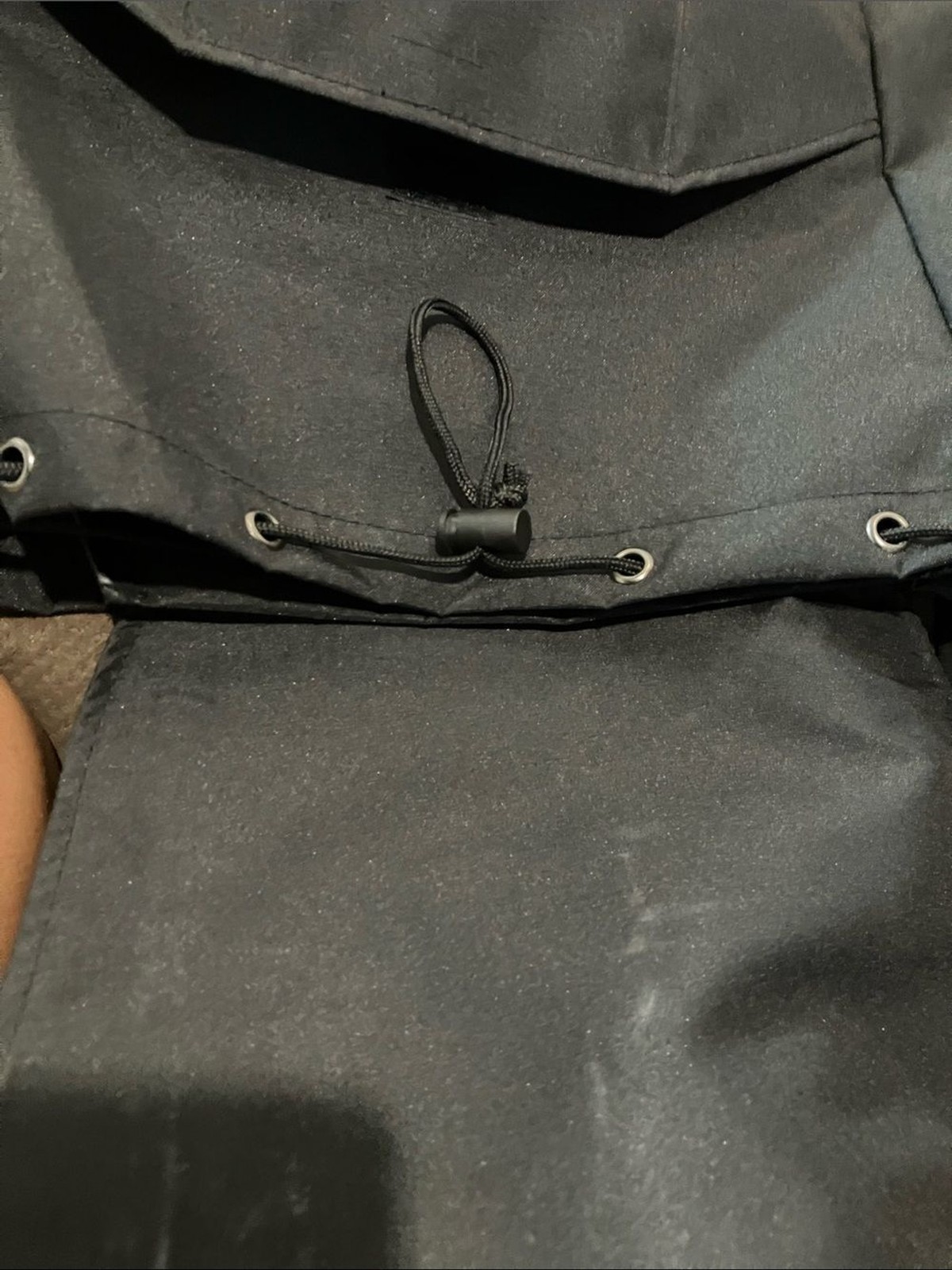 Classic Black Men’s Backpack with Buckle Closure – Leeds