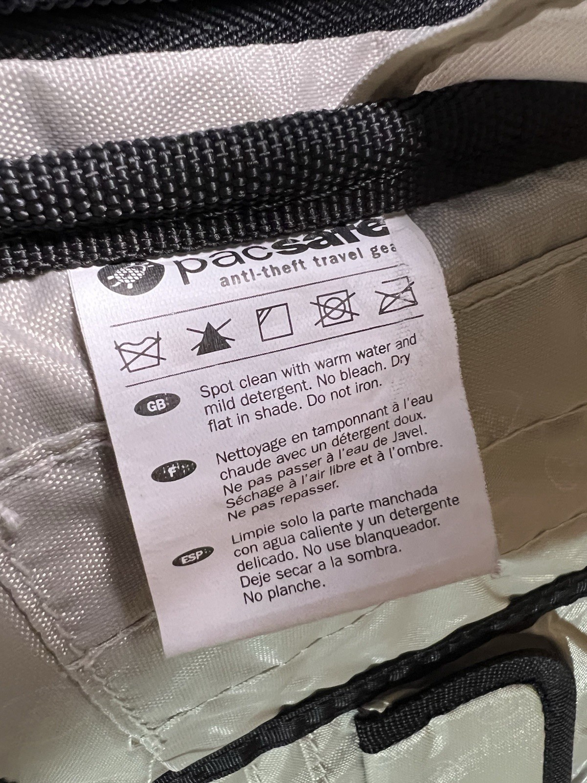 Pacsafe Messenger Anti Theft Briefcase Bag Laptop Travel Shoulder Strap Case