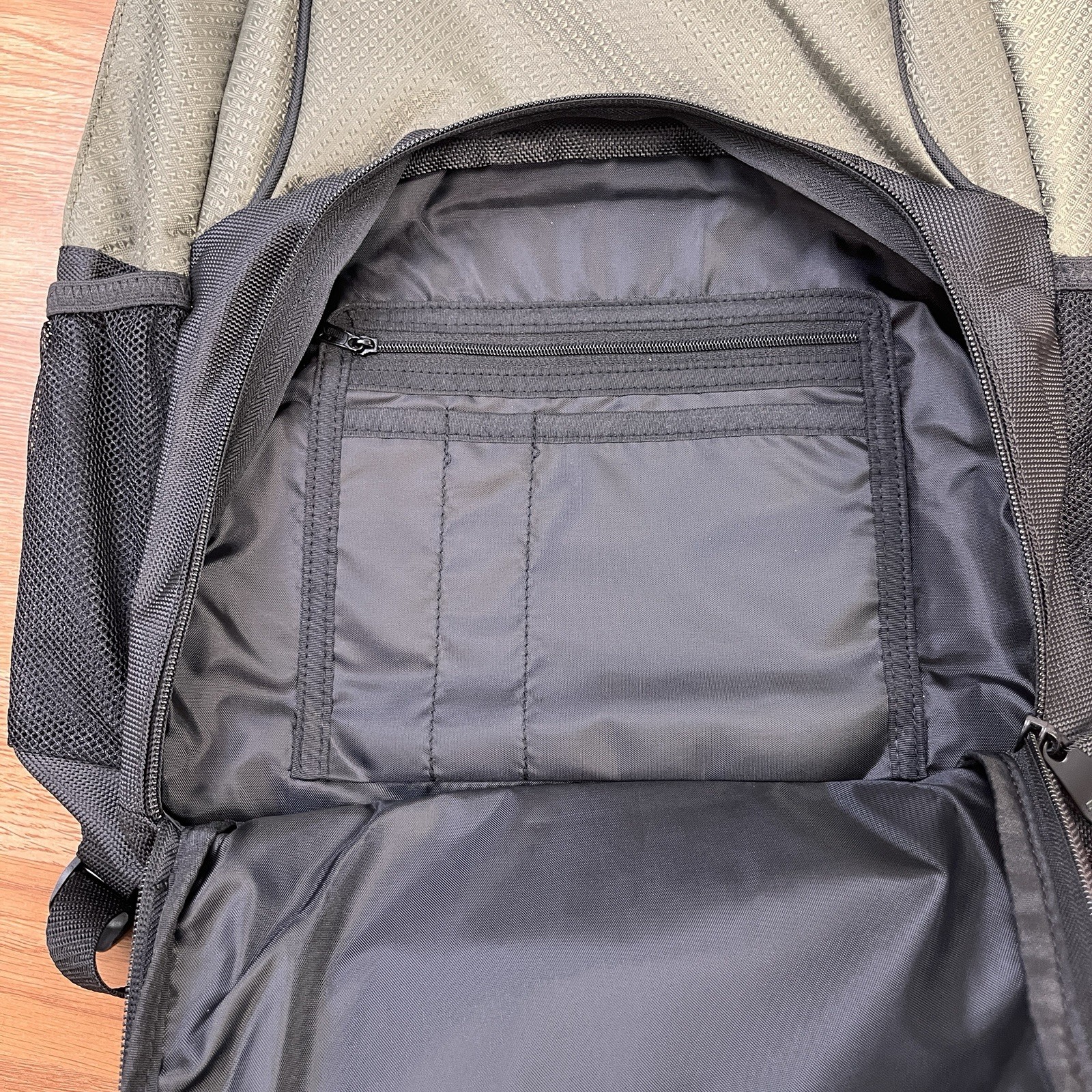 Puma Backpack Olive Green/Black Laptop Pocket PSC1028 NEW